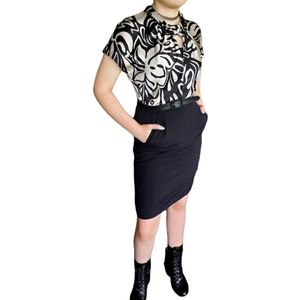 Trina turk. Dress with pocket's!. Size 4 women (sku 354)